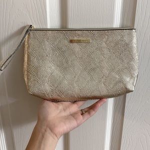 Brand New Estee Lauder makeup bag/ hand bag/ passport holder